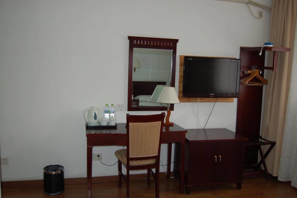 Lakeside Holiday Inn شانغهاي المظهر الخارجي الصورة
